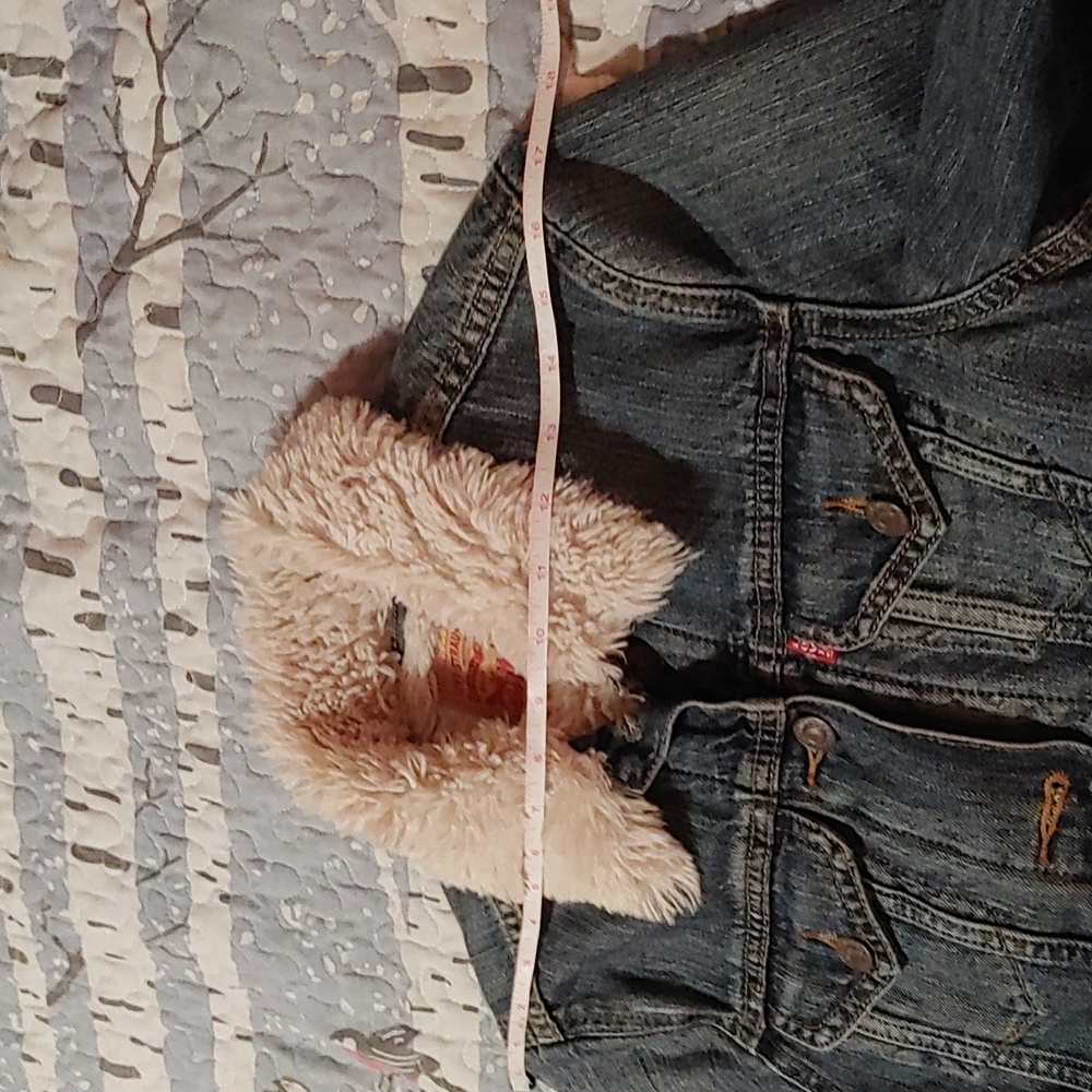 Levis Jean Jacket - Picture 12 of 13